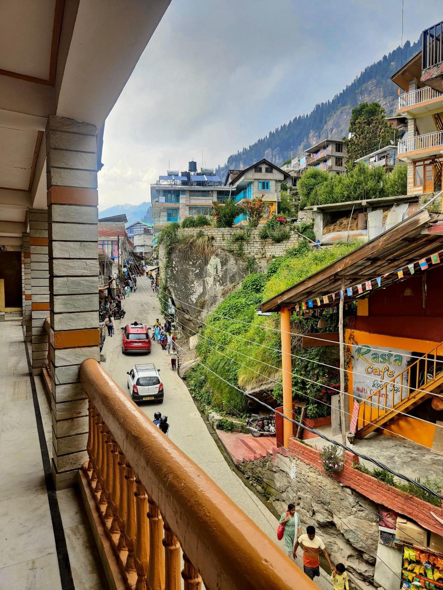 Hotel Arohi Vashist Екстер'єр фото